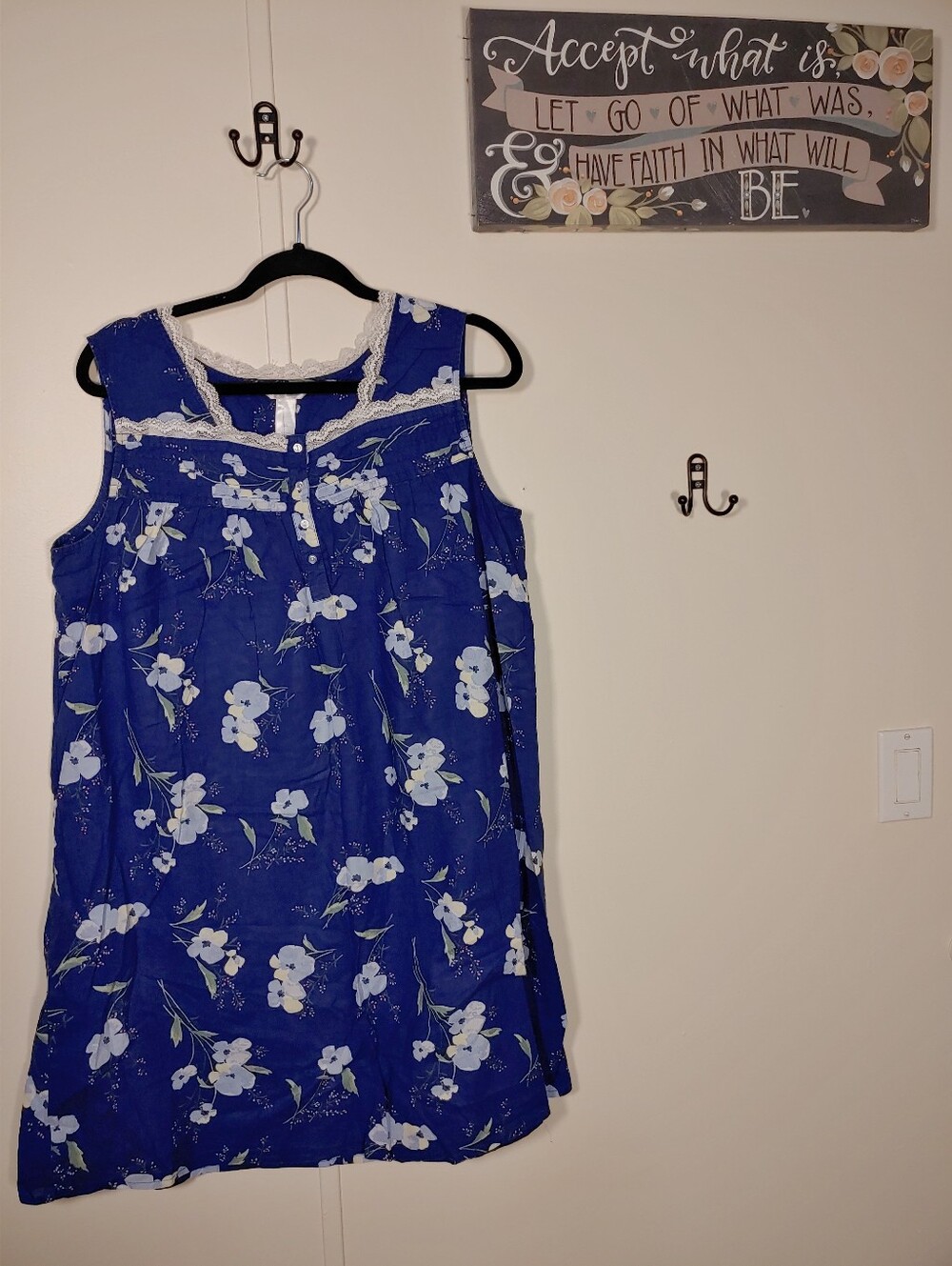 100% Cotton XL Adonna Blue Floral Feminine Sleeveless nightgown